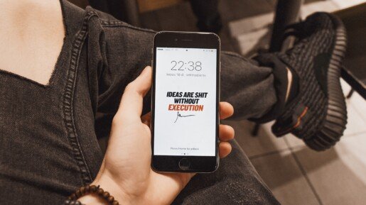 EKTA: the smart insurance app
